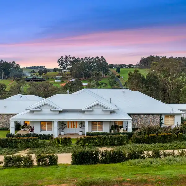 FIVE BEDROOM HOME IN A SERENE SETTING