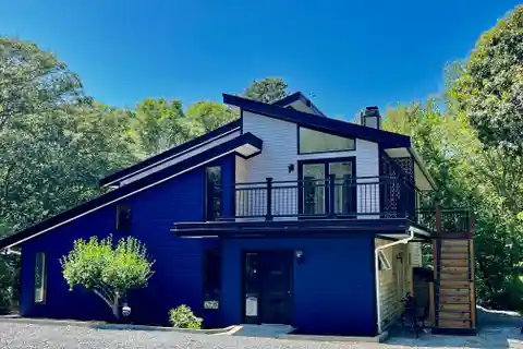 Architectural Charm Meets Coastal Convenience