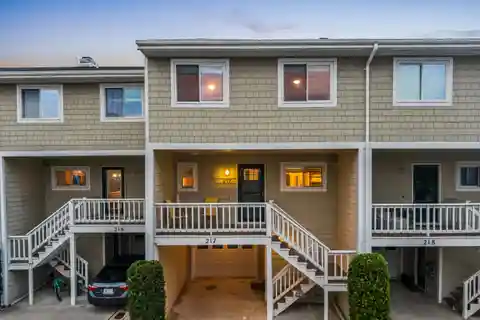 Waterfront Townhome with Sweeping Intracoastal Views