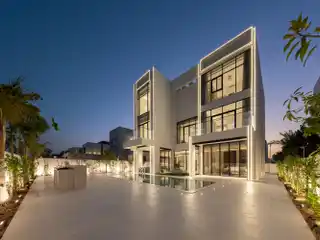 Modern Villa in Prestigious New Jumeirah Park
