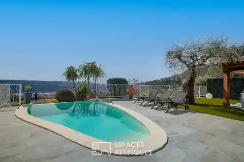Mediterranean Elegance with Infinity Pool Charm