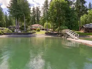 Executive Lakefront Estate