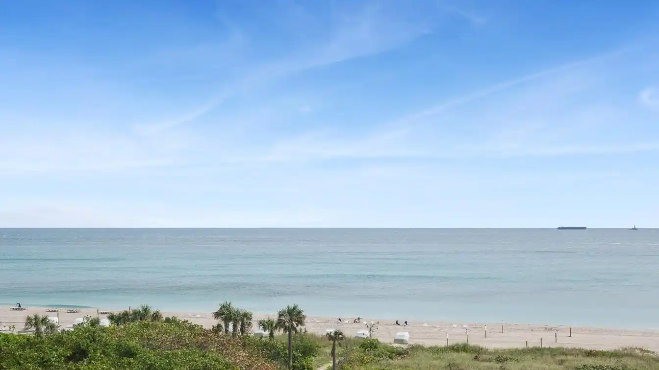 Bright Oceanfront Condo