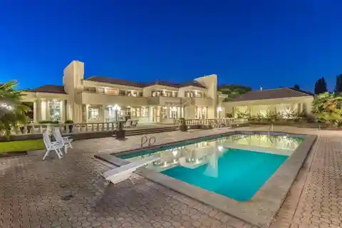 Outstanding Estate Property in Southlands