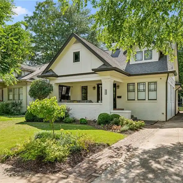 QUINTESSENTIAL PONCEY-HIGHLAND BUNGALOW