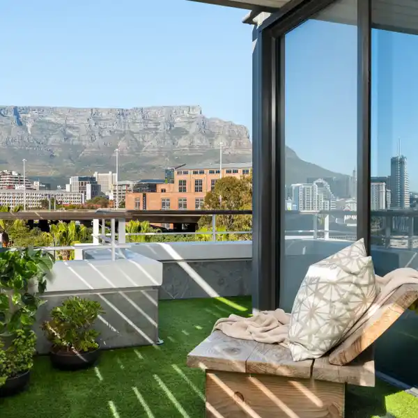 ONE-OF-A-KIND FULL-FLOOR PENTHOUSE