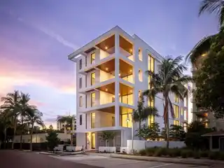 Luxurious Fully Furnished New Construction