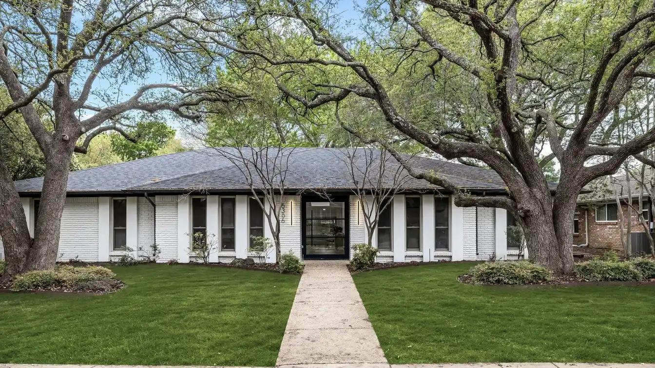 Beautifully Renovated Modern Home in East Dallas