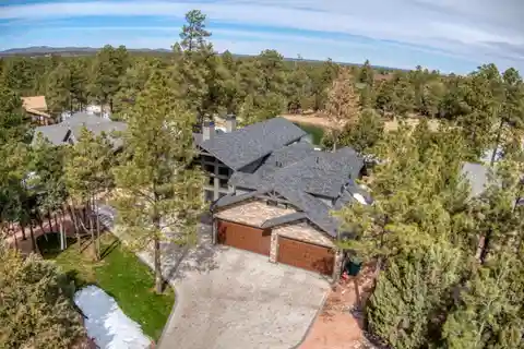Fantastic Home Full of Extras