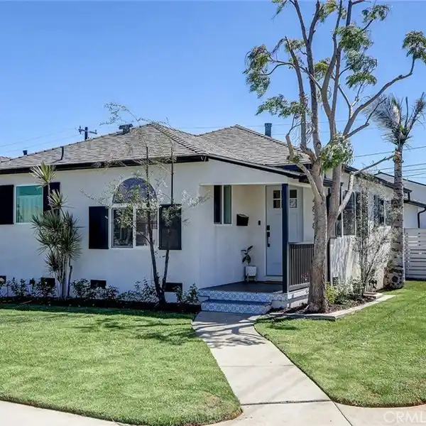 NEWLY REMODELED HOME IN DESIRABLE WISEBURN