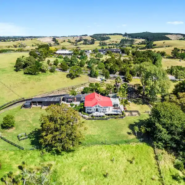 TIMELESS CHARM MEETS MODERN CONVENIENCE