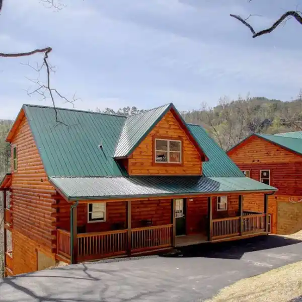 RELAXING TURNKEY CABIN