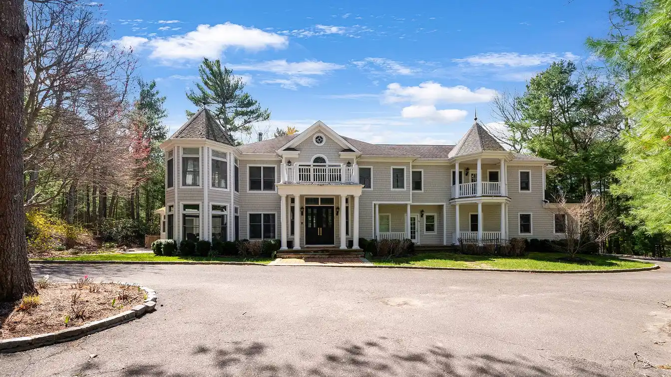 Retreat-like Home Available for Rent