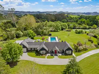Luxury Estate with Pool, Tennis Court & Gardens