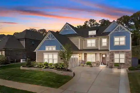 Like-new Upgraded Home