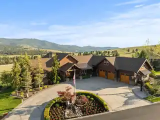 Spectacular Legacy Ridge Property