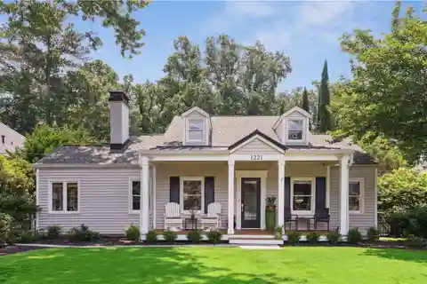 Charming Morningside Cottage
