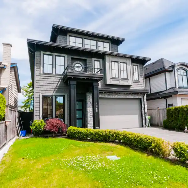 CUSTOM HOME ON A BEAUTIFUL QUIET STREET