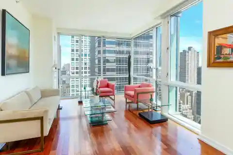 Full-Floor Home in Distinguished Park Avenue Place