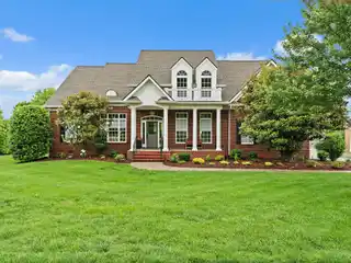 Luxury and Comfort in Coveted Benington