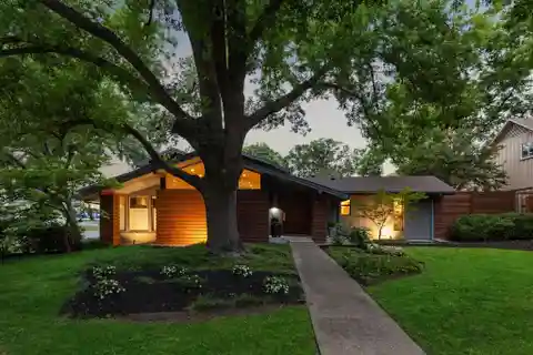 Totally Updated Home in Lake Highlands