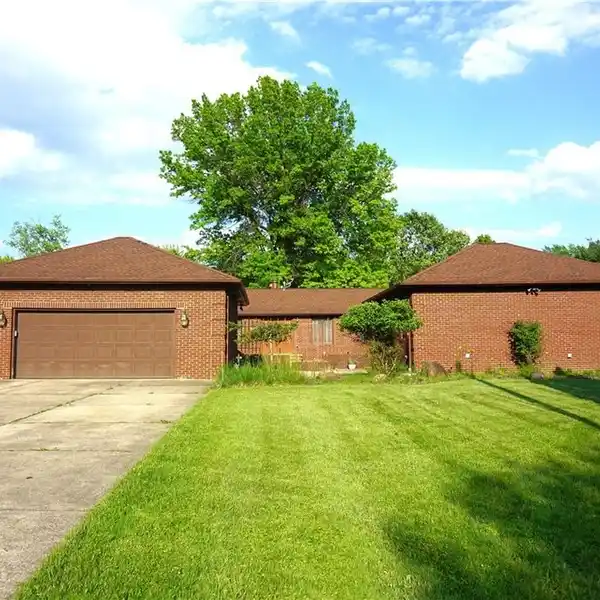 EXCEPTIONAL CUSTOM-BUILT HOME