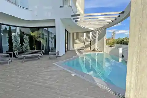 Exceptional Contemporary Villa