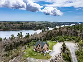 Unmatched Privacy Overlooking Mill Cove