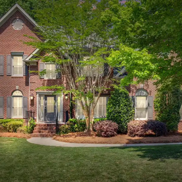 BEAUTIFULLY MAINTAINED HOME IN BELINGRATH