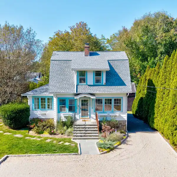 CLASSIC NEW ENGLAND CHARM WITH MODERN UPDATES