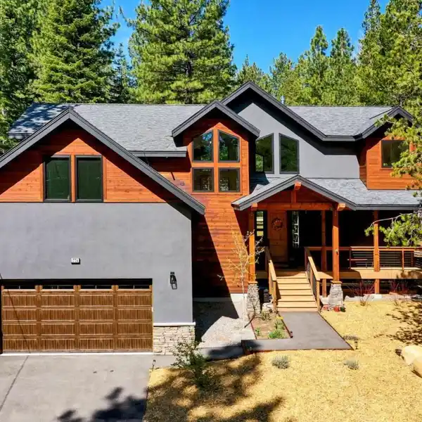 BEAUTIFUL NEW MOUNTAIN MODERN HOME