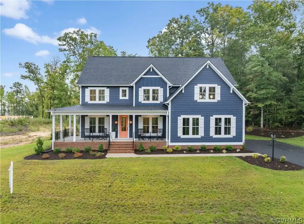 Amazing Custom Built Home in Woolridge Landing