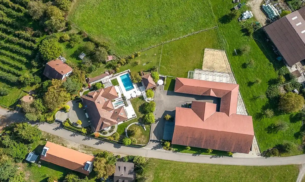 Exclusive Villa with Superior Equestrian Facilities