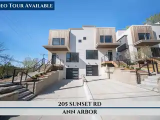 New Modern Home in Water Hill