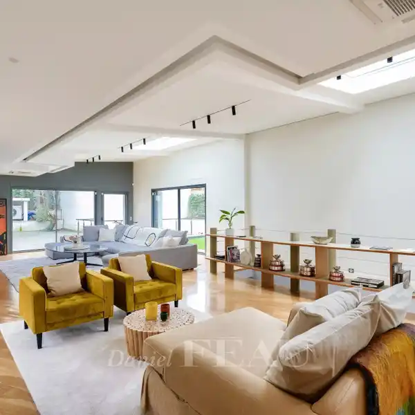 BRIGHT LOFT HOUSE DOWNTOWN RUEIL-MALMAISON