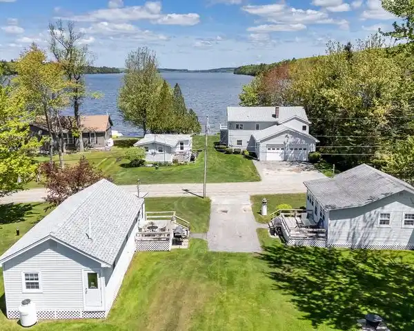 RARE LAKEFRONT FAMILY COMPOUND