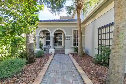 Lovely Parkland Pool Home