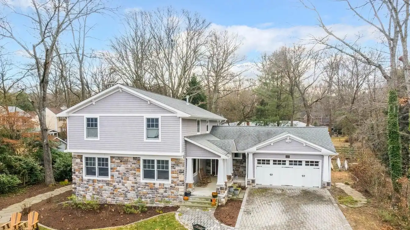 Custom Craftsman in Bayberry on the Magothy