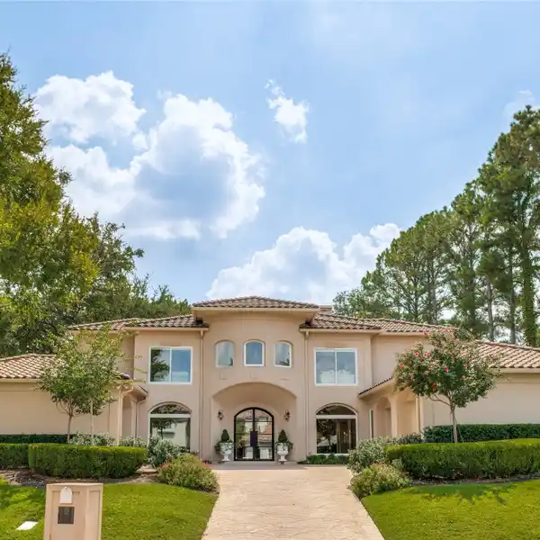 SANTA BARBARA ELEGANCE IN GATED ESTATE SETTING