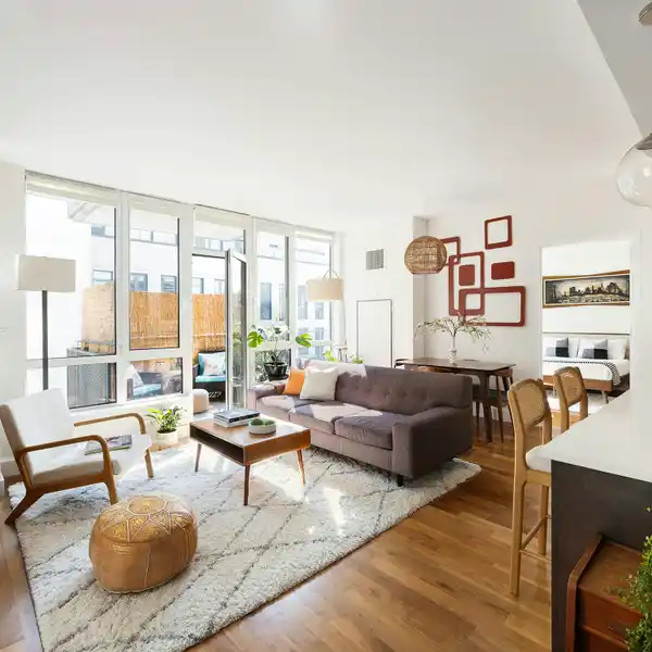 IMPECCABLY RENOVATED LIGHT-FILLED LUXURY RESIDENCE