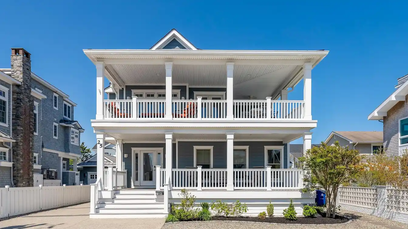 Coastal Retreat with Unmatched Ocean Views
