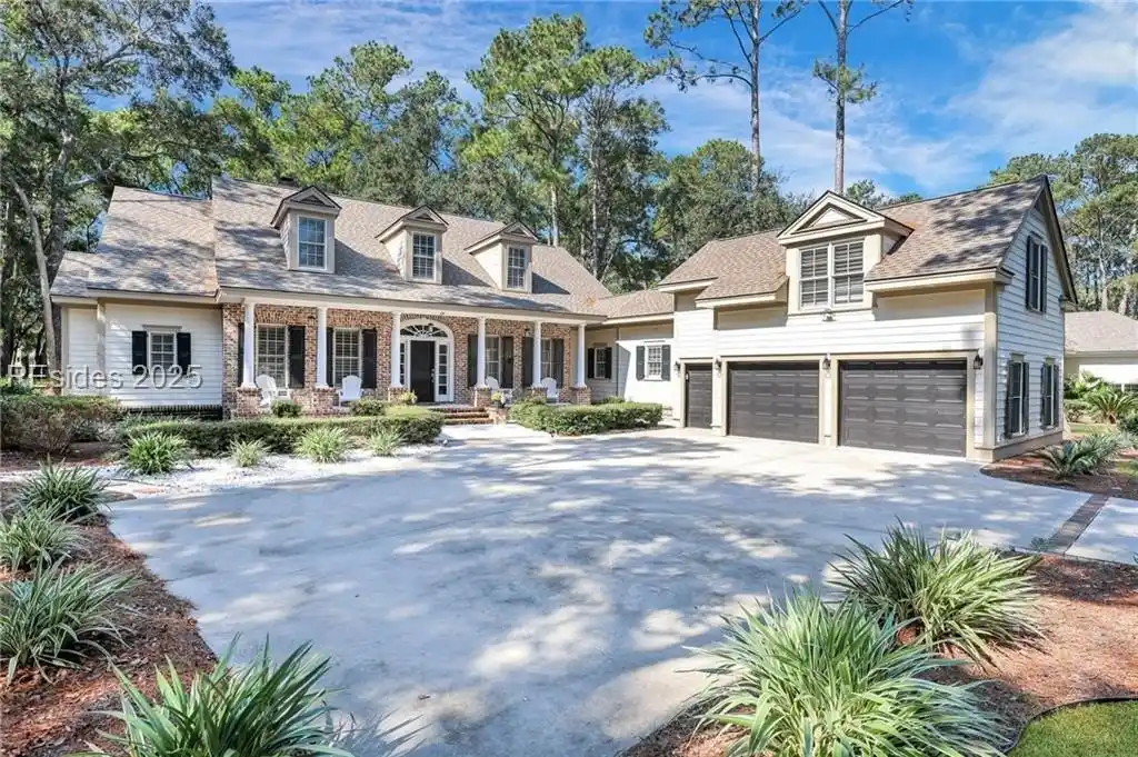 Gorgeous Lowcountry Home on the Signature Jack Nicklaus Golf Course