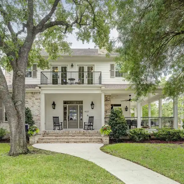 MODERN FARMHOUSE ON A LARGE CORNER LOT