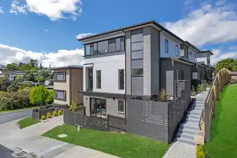 Auckland's Chicest Urban Home
