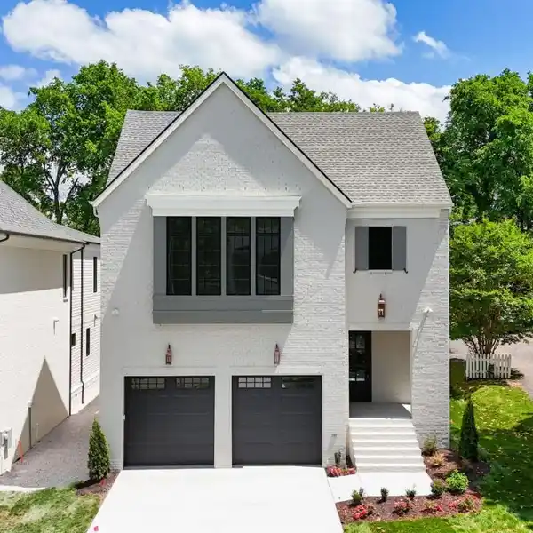 DESIGNER LUXURY MEETS TIMELESS CRAFTSMANSHIP