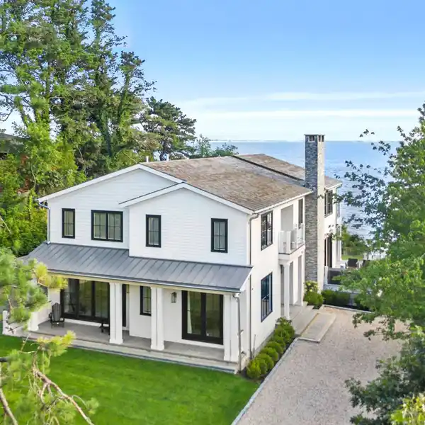 BAYFRONT SHINGLE-STYLE SOPHISTICATION ON SHINNECOCK BAY