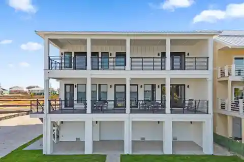 Brand New Navarre Beach Deep Water Home