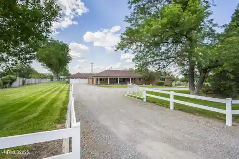 Refined Living and Equestrian Excellence