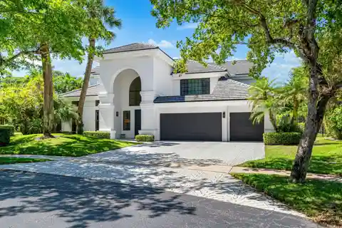Stunningly Remodeled Estate in Seasons