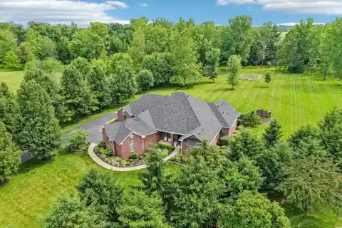 Secluded Luxury Retreat on Three Private Acres